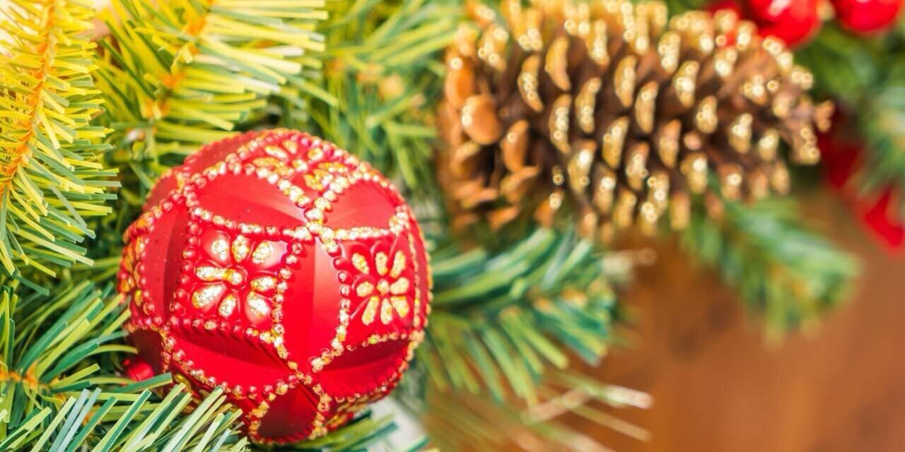 История, ёлочные игрушки